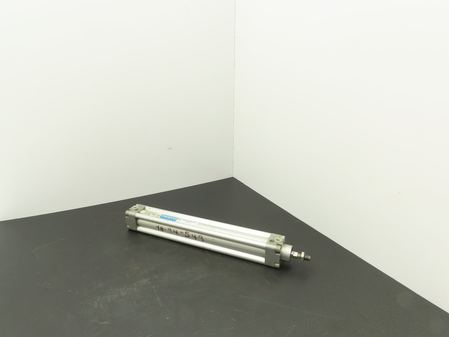 Festo DNU-32-240-PPV-A Pneumatic Air Cylinder 32mm Bore 240mm Stroke 175psi