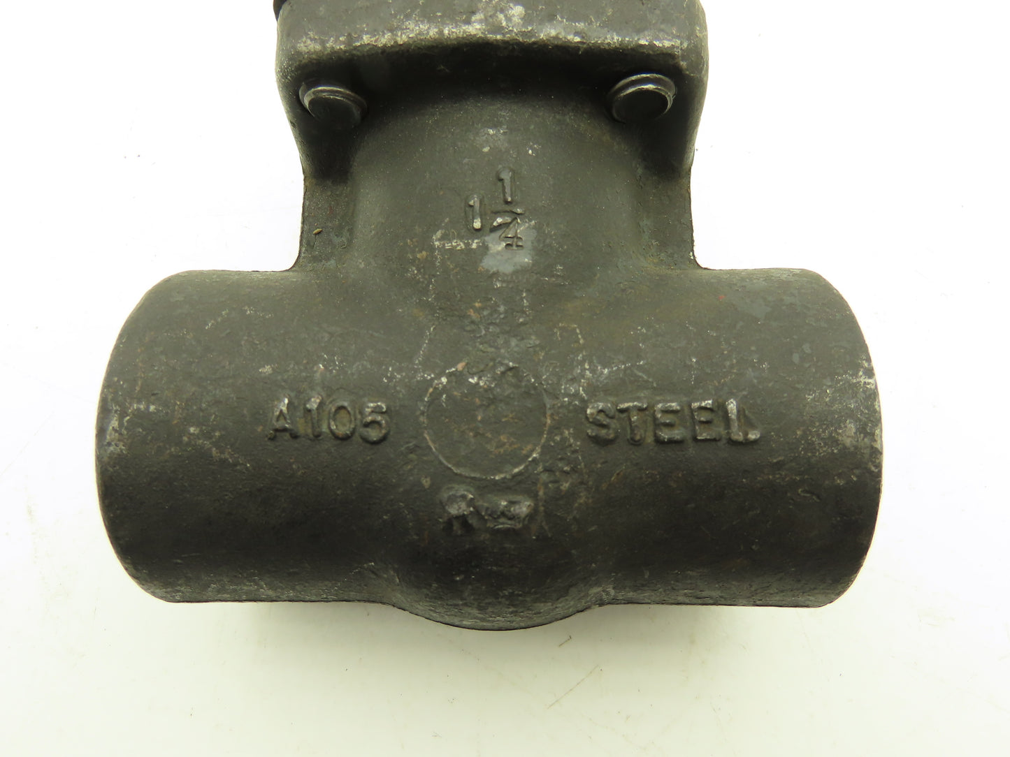 R-P&C Fig EF57D Gate Valve 1-1/4" Forged Steel Socket Weld 1975 PSI @ 100°F