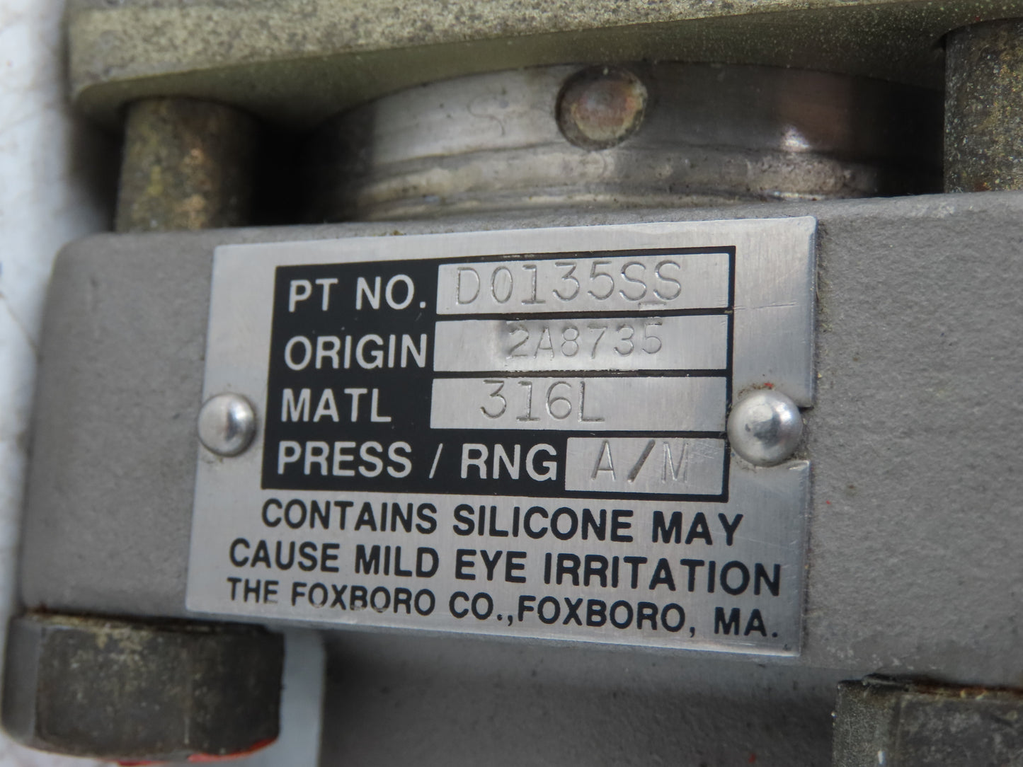 Foxboro D0135SS Pressure Transmitter With 2.5" AMETEK Type RM Head