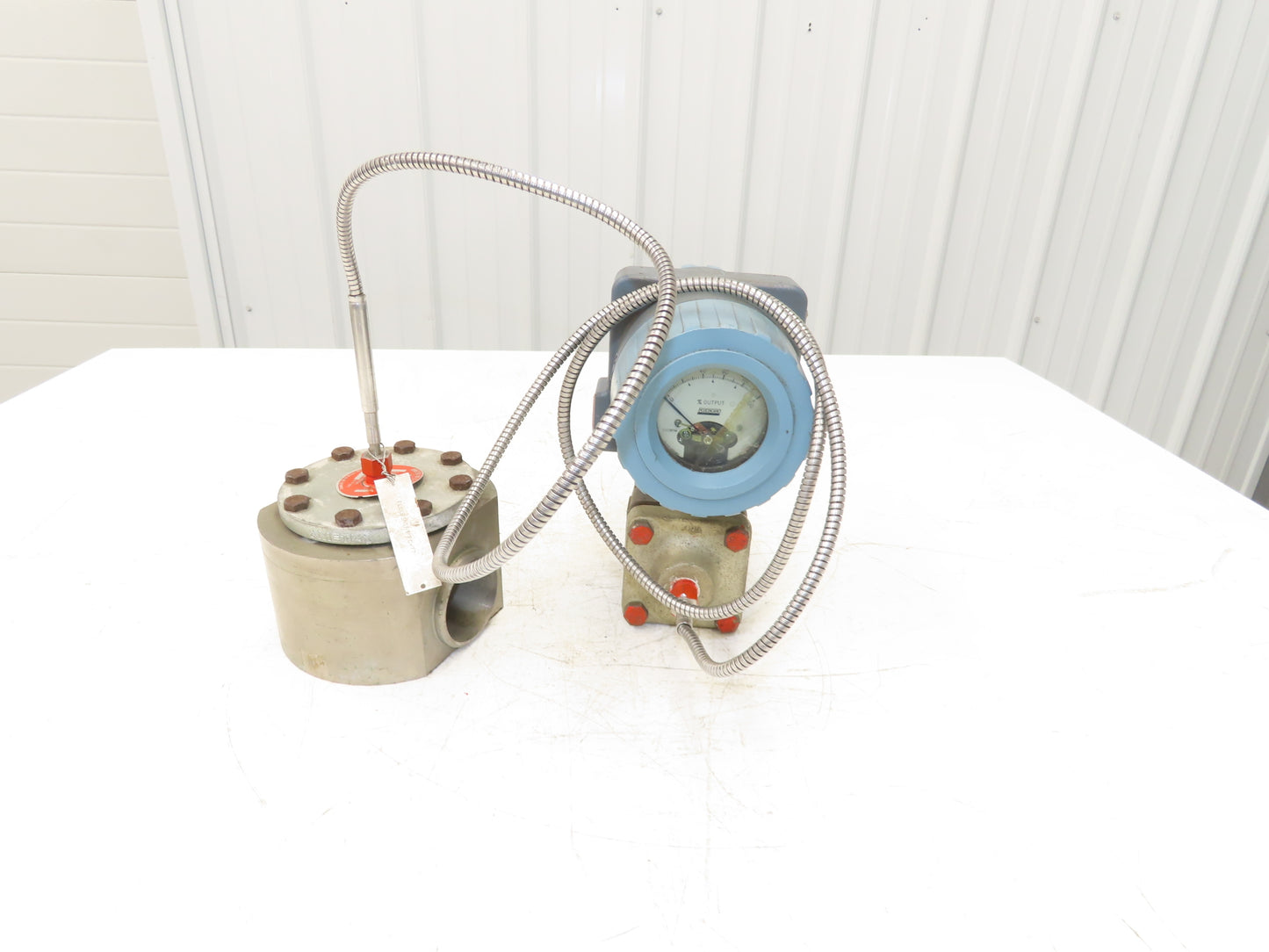 Foxboro D0135SS Pressure Transmitter With 2.5" AMETEK Type RM Head