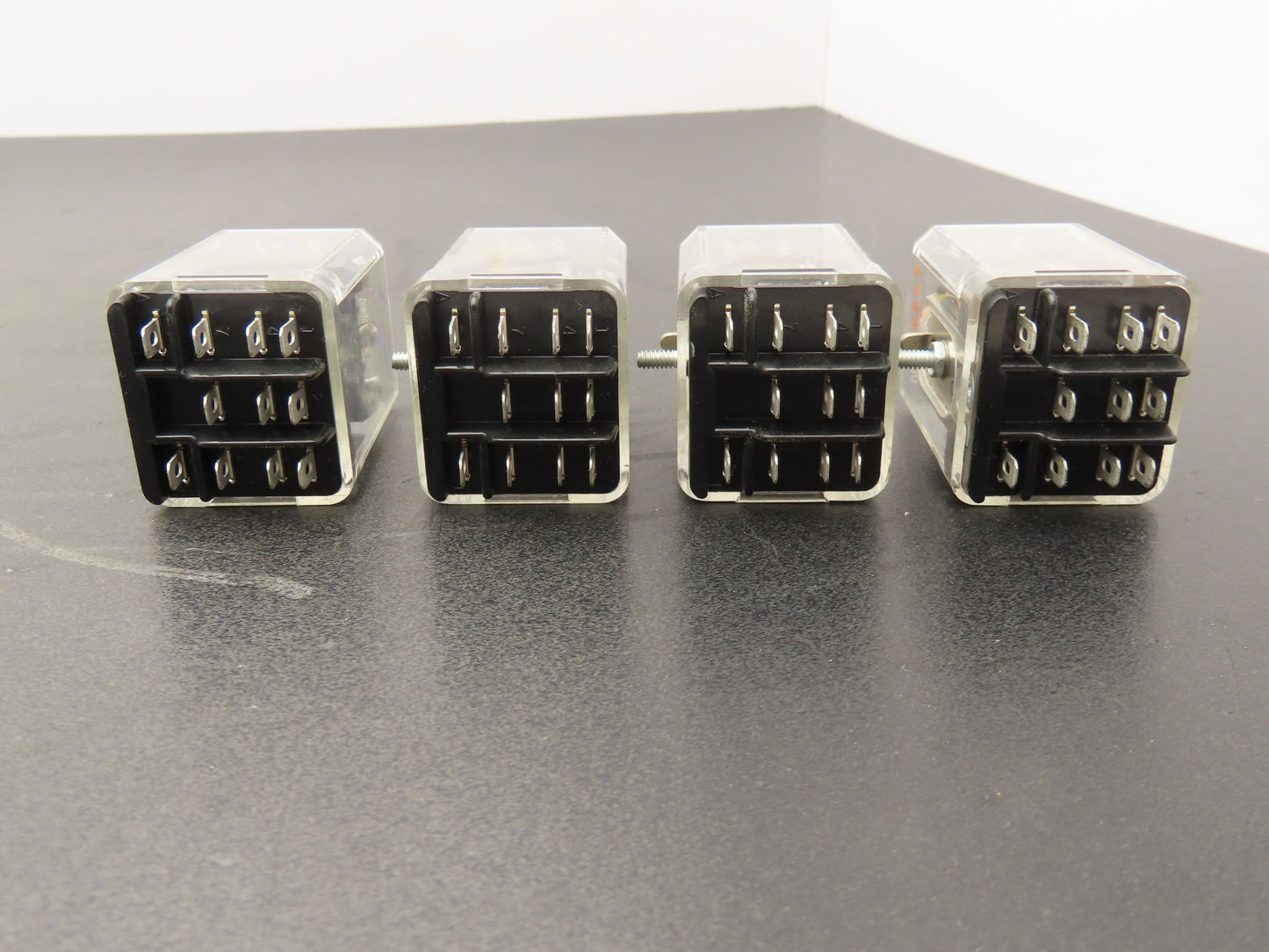 Potter & Brumfield KU-4489 Pilot Cube Relay 24V Coil 3A 150VDC Lot of 4