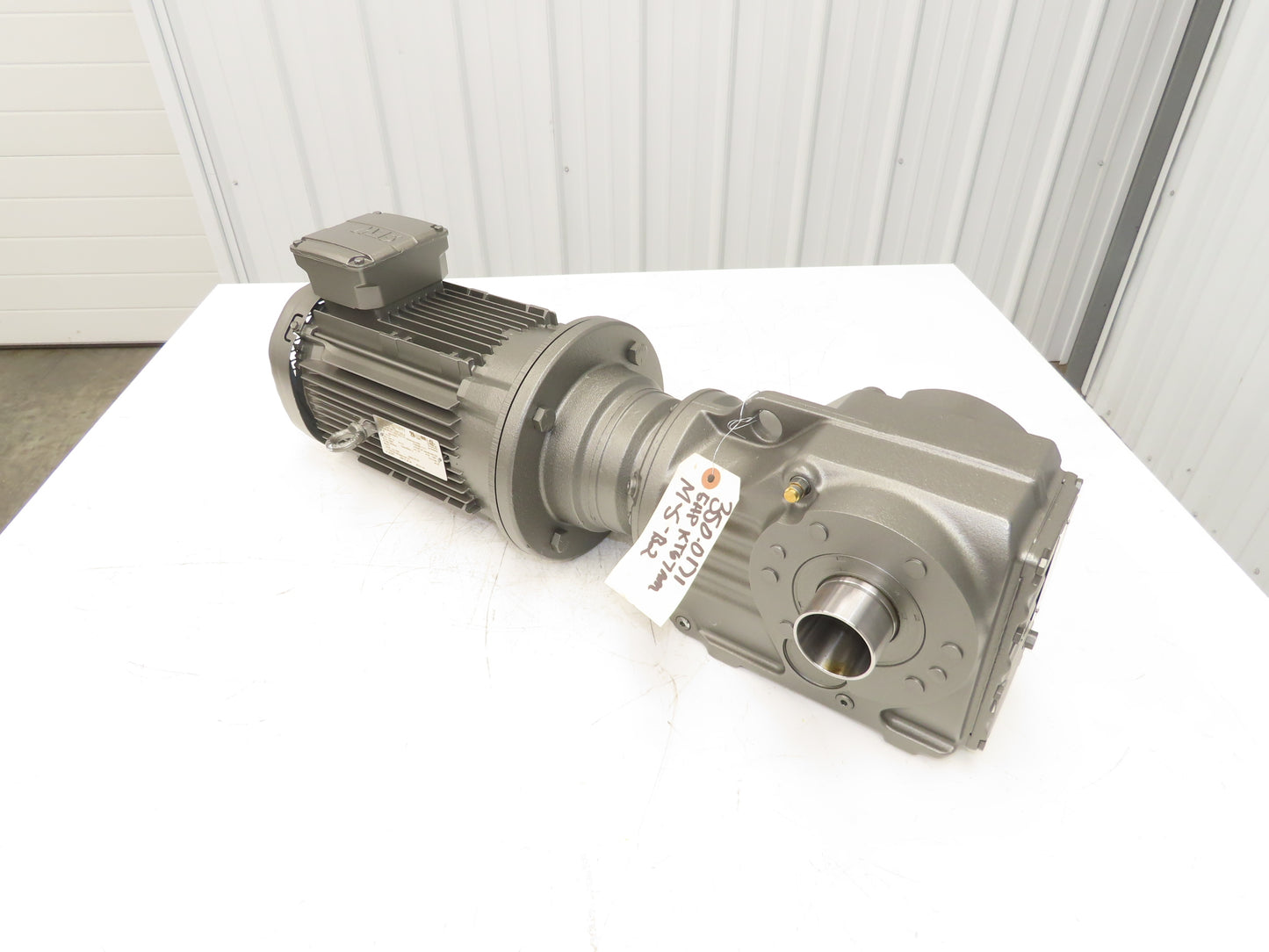 Sew Eurodrive KT67 AMS184 DRN100L4 Gearmotor 5Hp 230/460 73rpm 24:1 Hollow Shaft