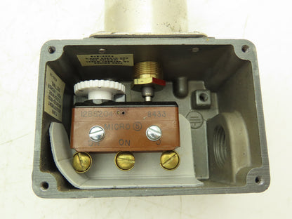 United Electric J6D 4694 Pressure Switch 18PSI 15A 125/250V Lot of 2