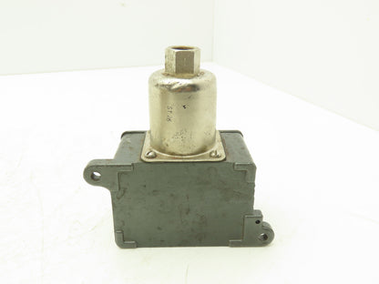 United Electric J6D 4694 Pressure Switch 18PSI 15A 125/250V Lot of 2