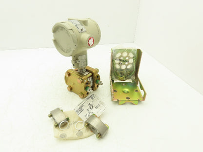 Honeywell ST3000 Smart Pressure Transmitter 11-42VDC 0-100 INH20 1/8"NPT