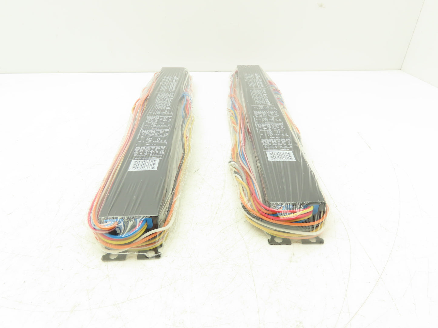 Keystone KTEB-454HO-UV-PS Electronic Fluorescent Ballast 4-Lamp 54 Watt Lot of 2