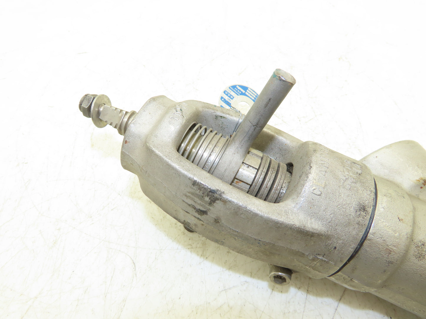 Conval Clampseal 13G2Q Globe Valve Y-Pattern Stop 1" Socket Weld 1500psi