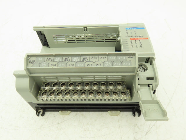 Allen Bradley 1764-24BWA MicroLogix 1500 Base 24 Point Controller Ser B Rev A