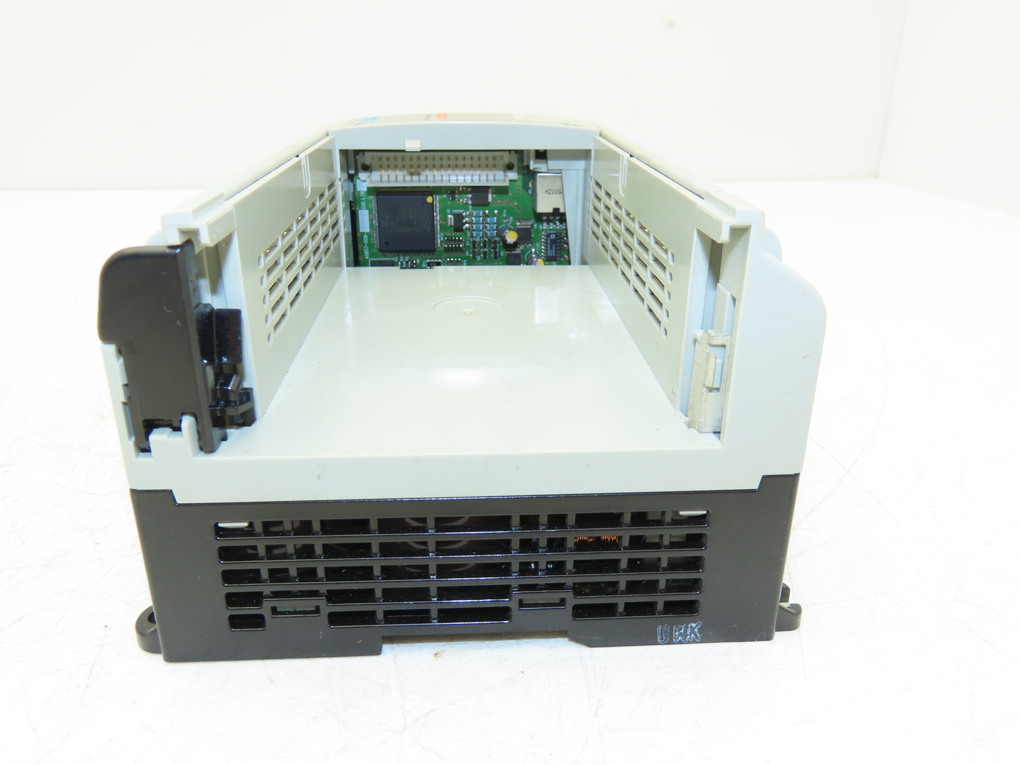 Allen Bradley 1764-24BWA MicroLogix 1500 Base 24 Point Controller Ser B Rev A