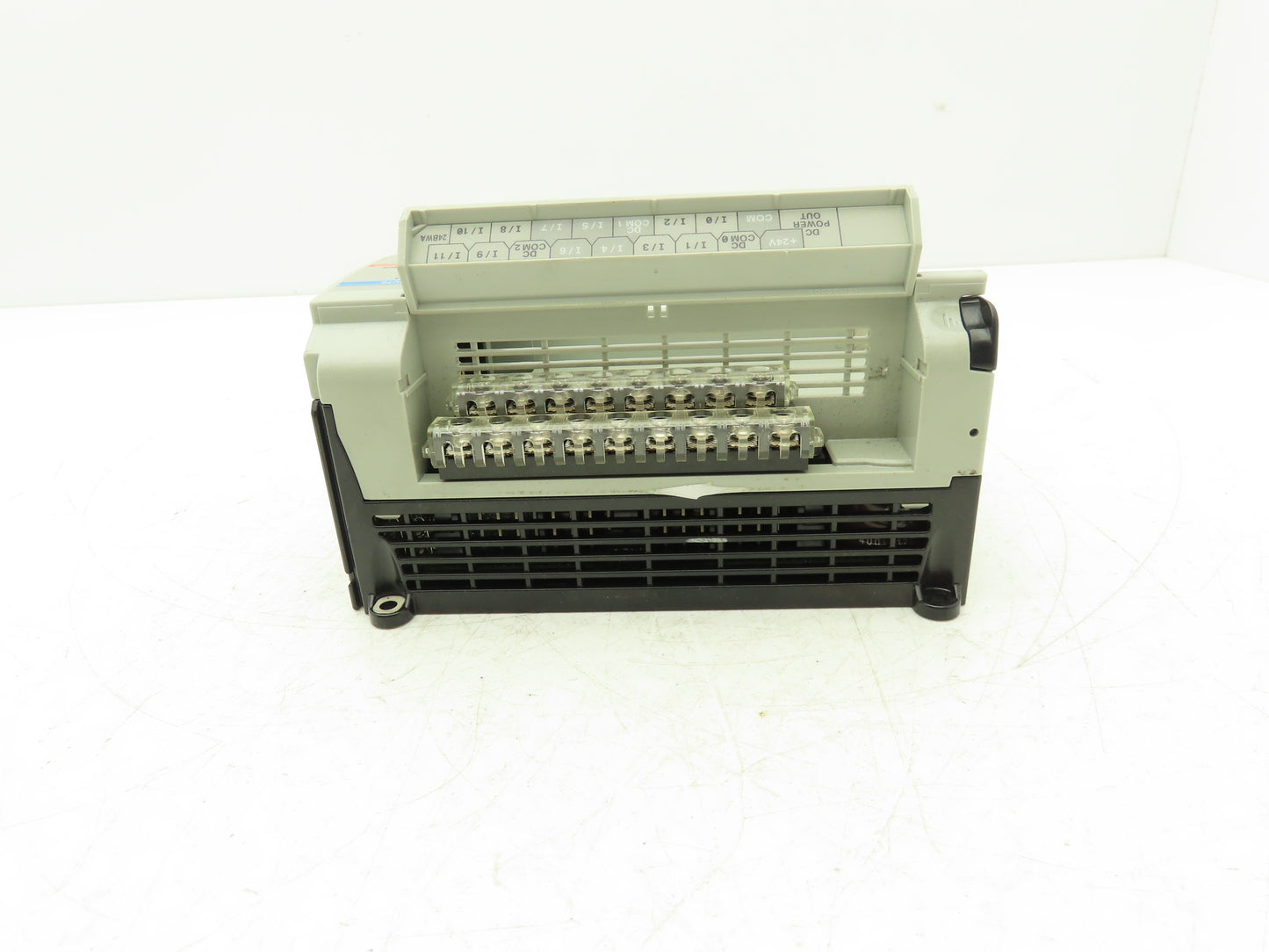 Allen Bradley 1764-24BWA MicroLogix 1500 Base 24 Point Controller Ser B Rev A