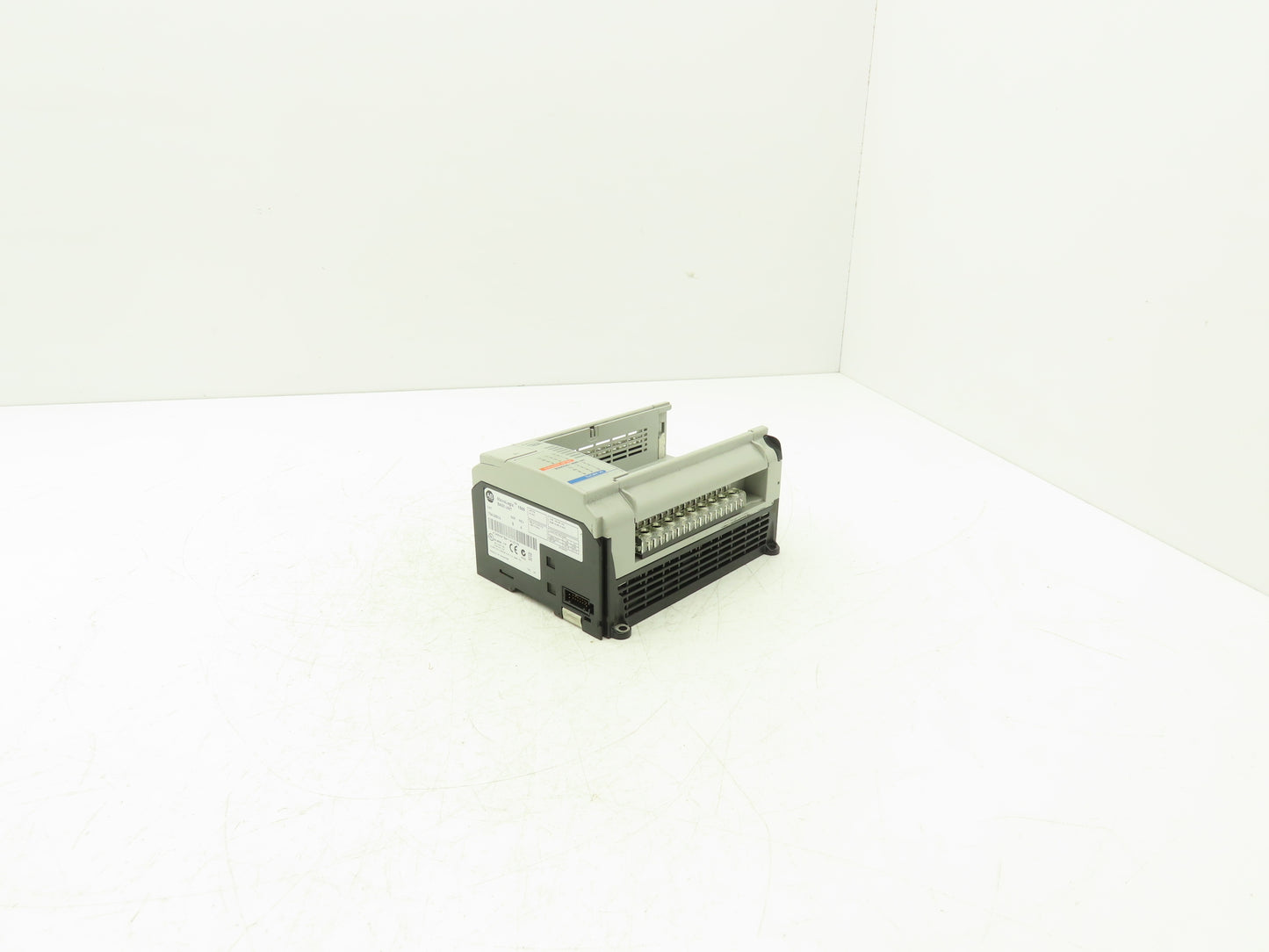 Allen Bradley 1764-24BWA MicroLogix 1500 Base 24 Point Controller Ser B Rev A