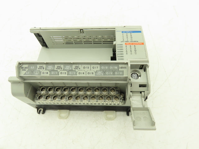 Allen Bradley 1764-24BWA MicroLogix 1500 Base 24 Point Controller Ser B Rev A