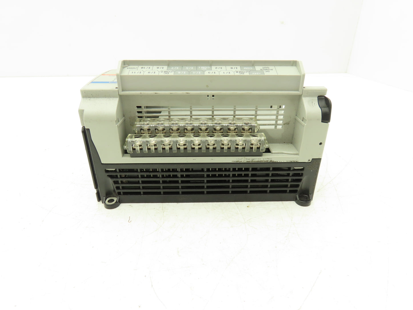 Allen Bradley 1764-24BWA MicroLogix 1500 Base 24 Point Controller Ser B Rev A