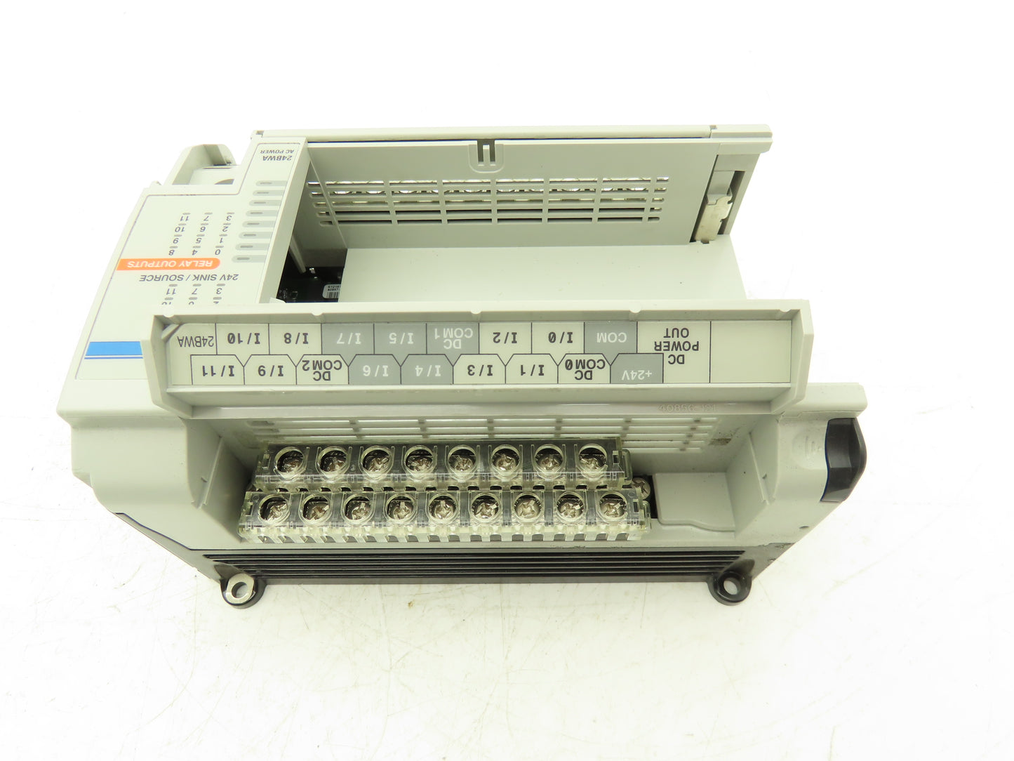 Allen Bradley 1764-24BWA MicroLogix 1500 Base 24 Point Controller Ser B Rev B