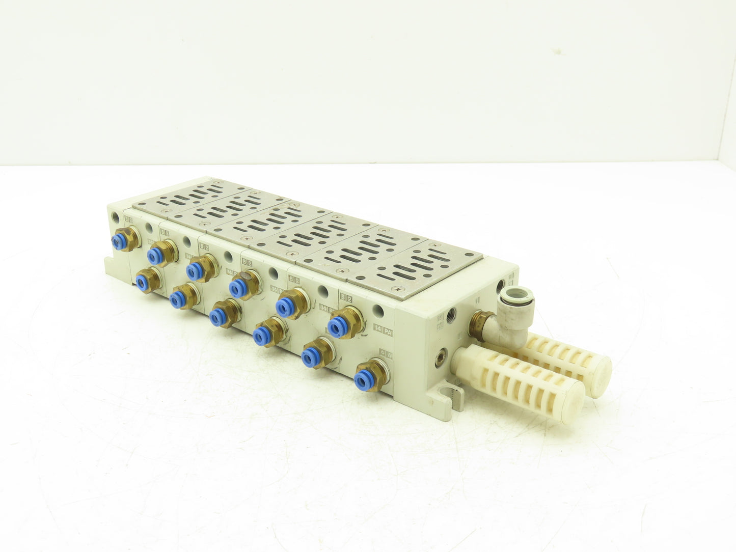 SMC VV712 Pneumatic Air Solenoid Manifold 6 Station Block PB12 Type