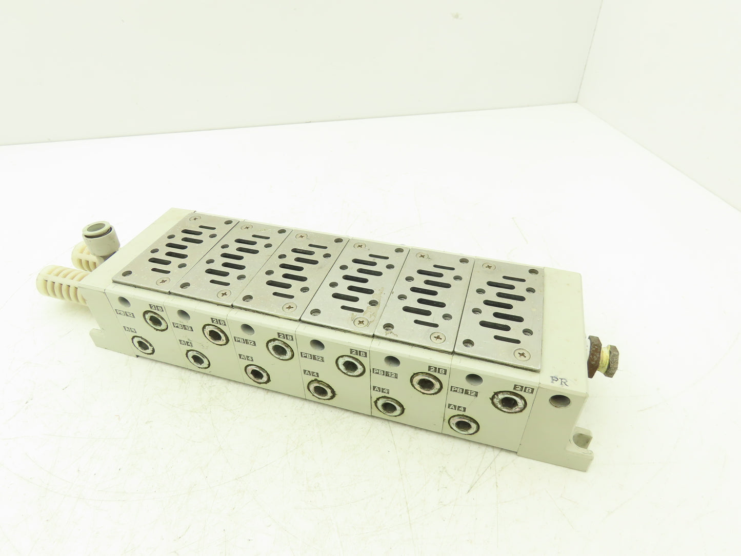 SMC VV712 Pneumatic Air Solenoid Manifold 6 Station Block PB12 Type