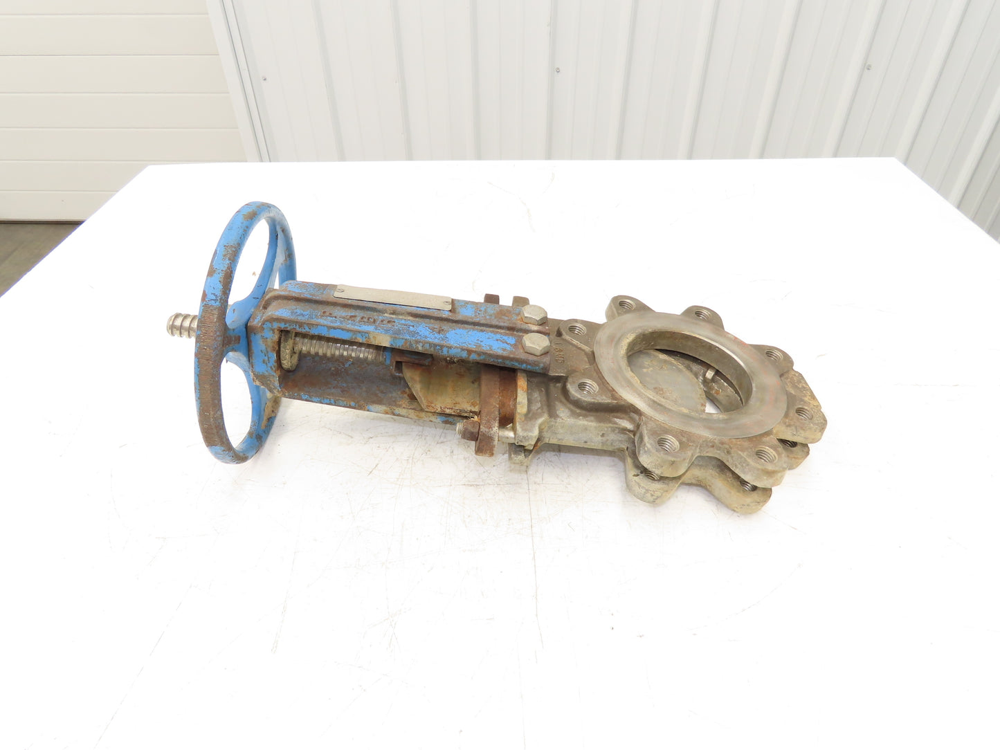 Fabri-Valve C37R304 4" Stainless Knife Gate Valve Rising Stem Lug Style