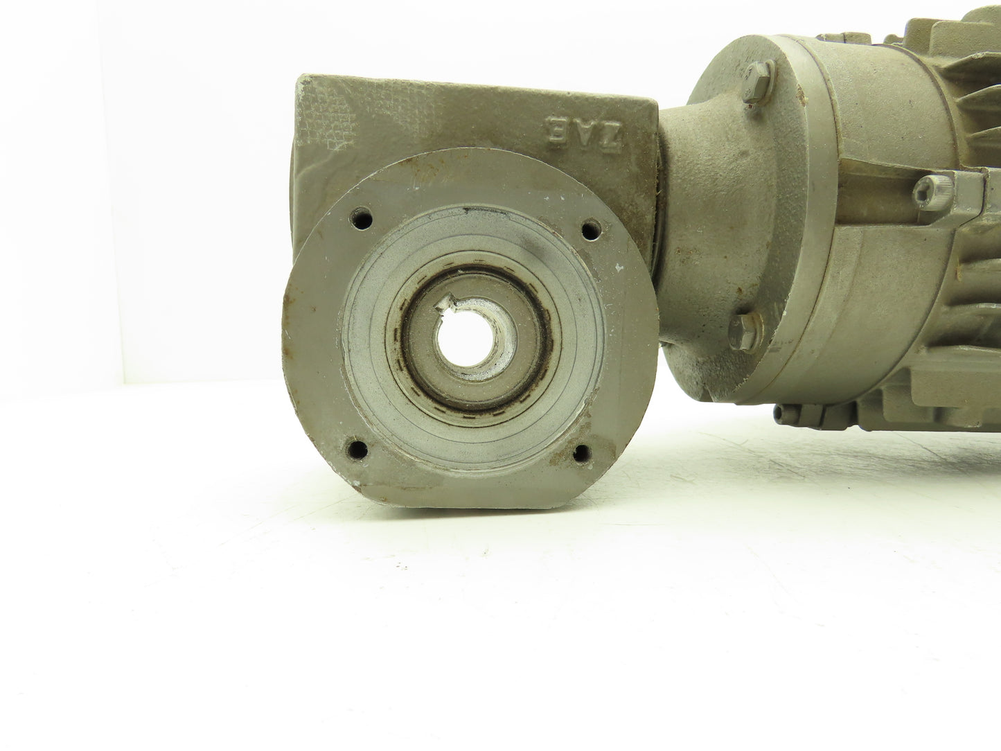 Kuenle K71G4BTH Gearmotor 19.5 Ratio 84rpm .44kw 240/480V Hollow Shaft M040SC