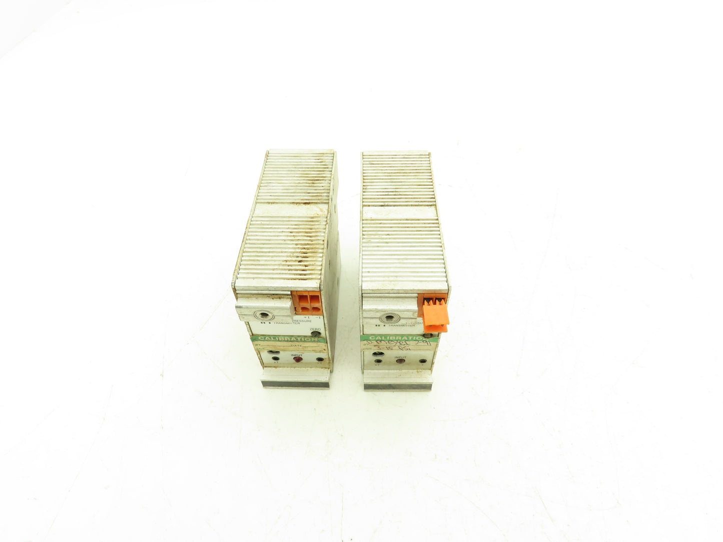 Moore Electronics IPT/4-20MA/3-15PSIG/20PSI-FA8 Pressure Transmitter Lot of 2