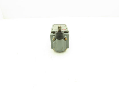 Cutler-Hammer 10316H3042C Type L Limit Switch Plunger Style 600VAC Hazardous Loc