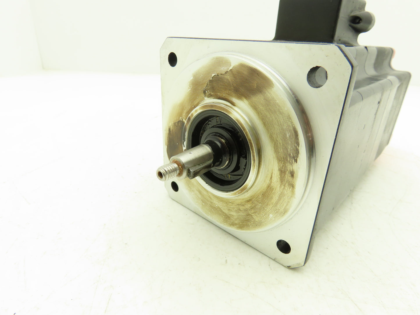 Fanuc A06B-0371-B175 AC Servo Motor .3kW 90v 3Ph 3000RPM Encoder A860-0360-T001