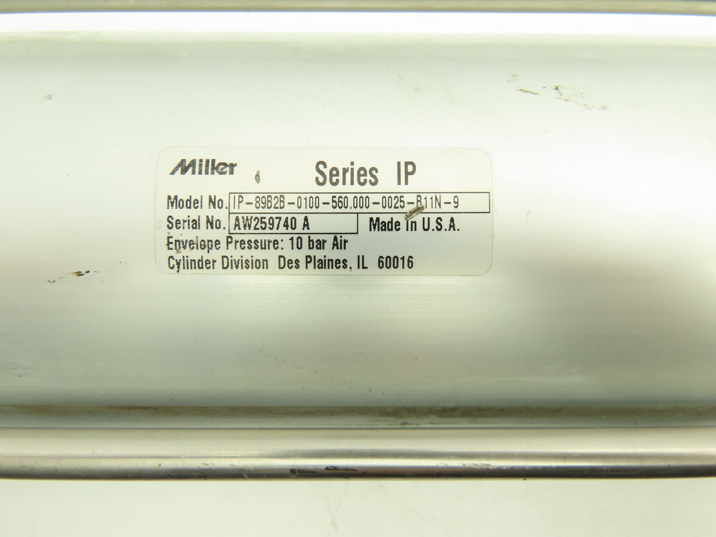 Miller IP-89B2B-0100-560 Pneumatic Air Cylinder 100mm Bore 560mm Stroke Trunnion