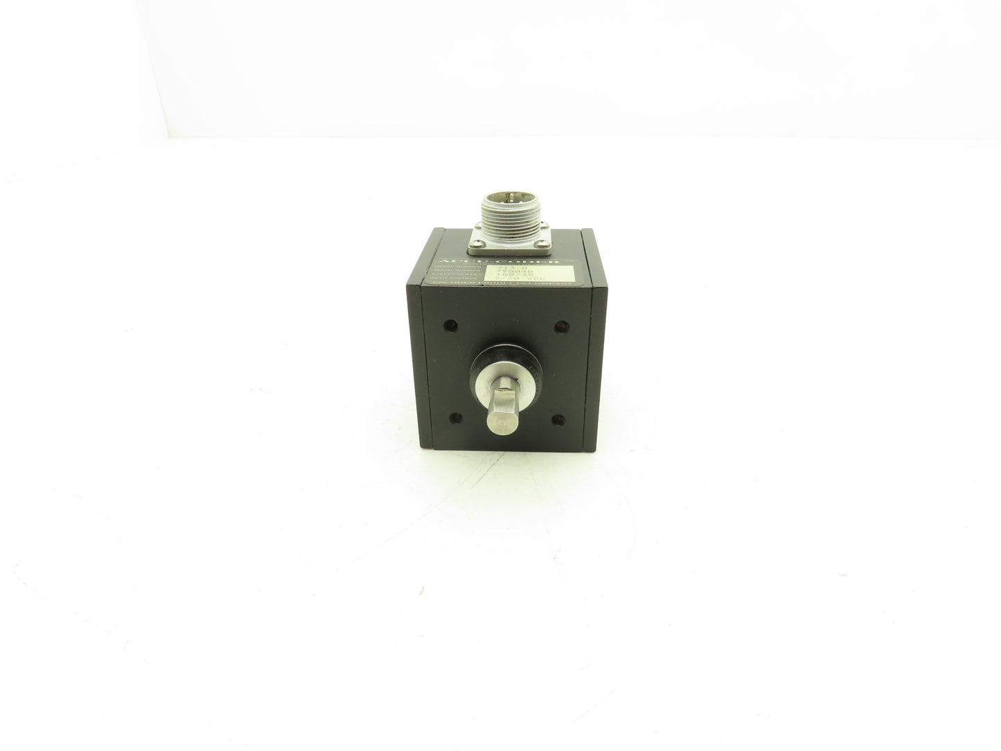Accu-Coder 713-0 Rotary Shaft Encoder 100/30 CC/Rev 5/28VDC