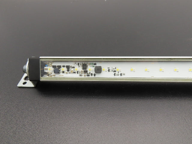 Banner WLS28-2XWR-285XQ Dual color Light Strip White/Red 12-30VDC Luminaire 28mm