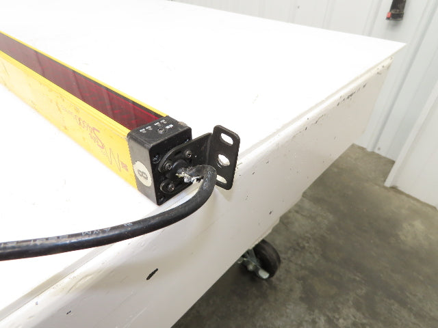 STI 70158-1076 Light Curtain 1215mm Receiver 0.3-9m Range MiniSafe 4600 24vdc