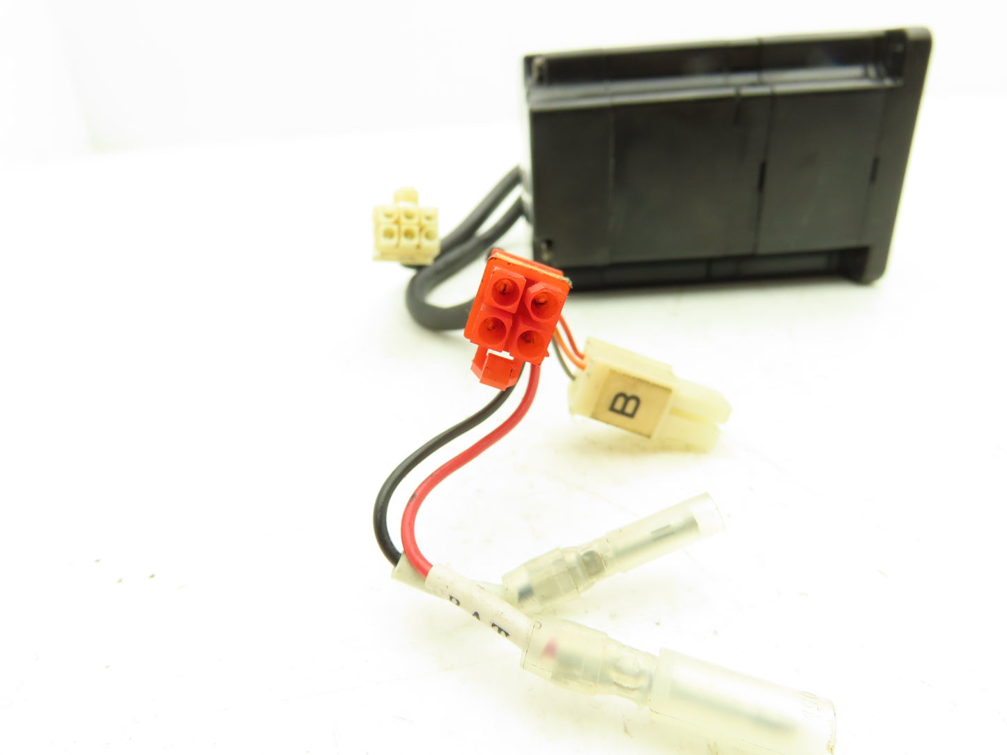 Yaskawa SGMPH-01A1A-YR21 AC Servo Motor 0.1kW 200v 0.89A 3000rpm