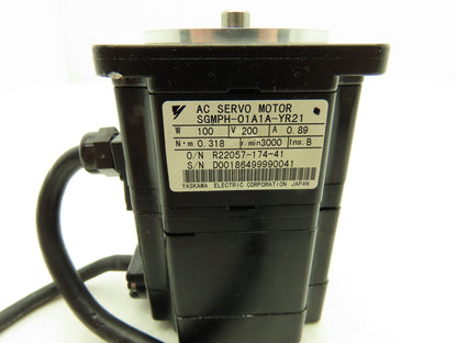 Yaskawa SGMPH-01A1A-YR21 AC Servo Motor 0.1kW 200v 0.89A 3000rpm