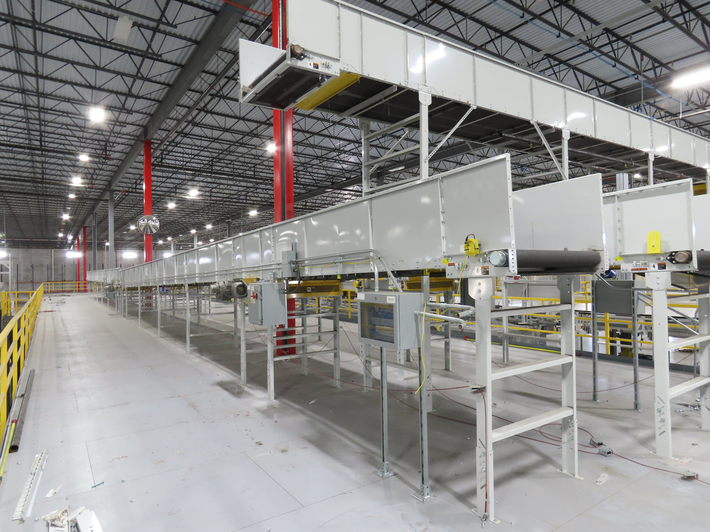 Hytrol HSS 43"x 61' Slider Bed Conveyor 41" Belt 7.5Hp 3PH Center Drive w/VFD