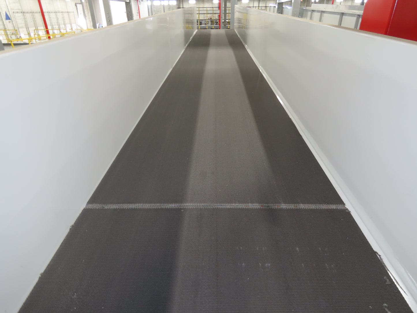 Hytrol HSS 43"x 62' Slider Bed Conveyor 41" Belt 7.5Hp 3PH Center Drive w/VFD