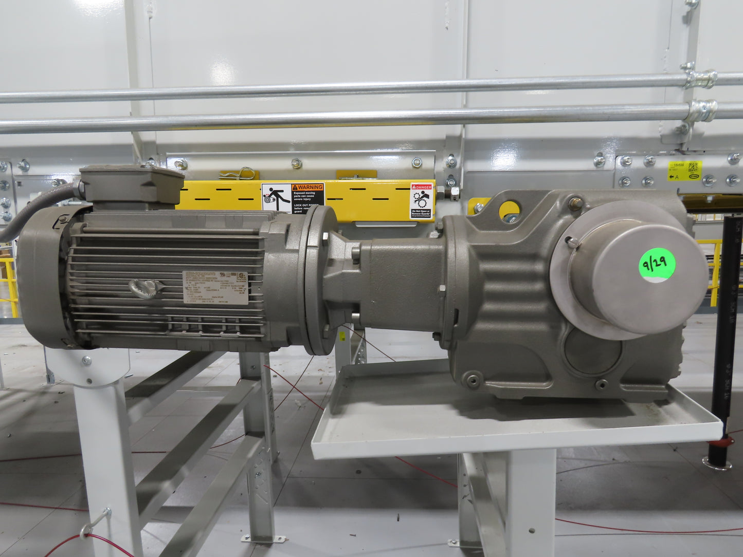 Hytrol HSS 43"x 62' Slider Bed Conveyor 41" Belt 7.5Hp 3PH Center Drive w/VFD