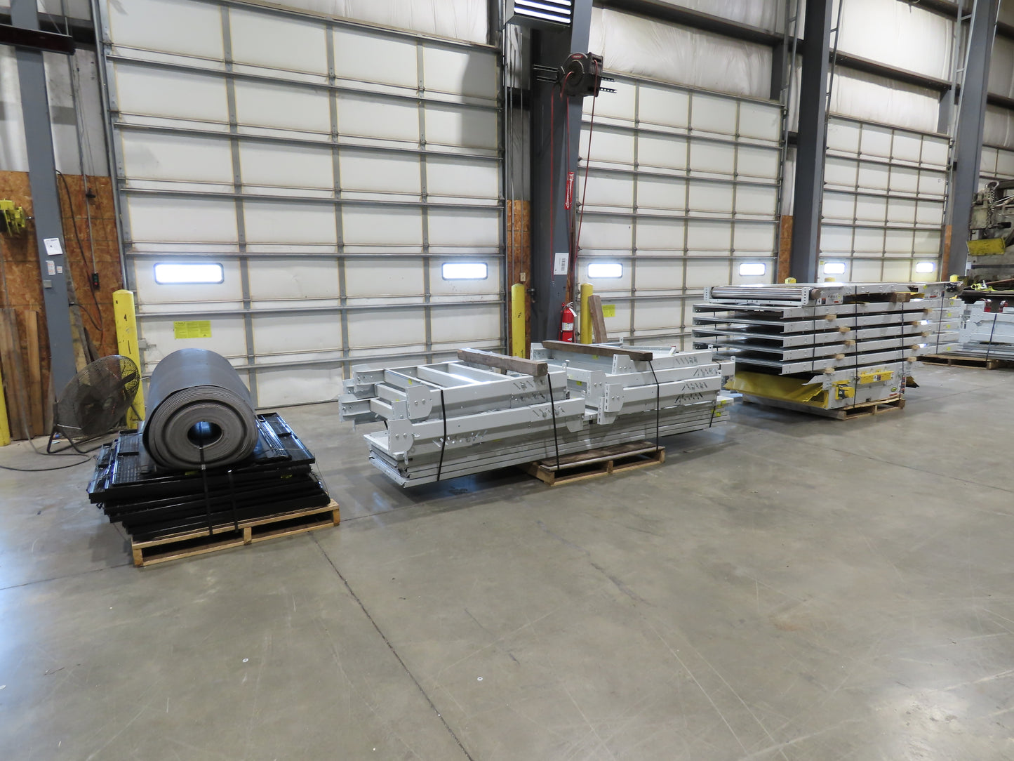 Hytrol HSS 43"x 62' Slider Bed Conveyor 41" Belt 7.5Hp 3PH Center Drive w/VFD