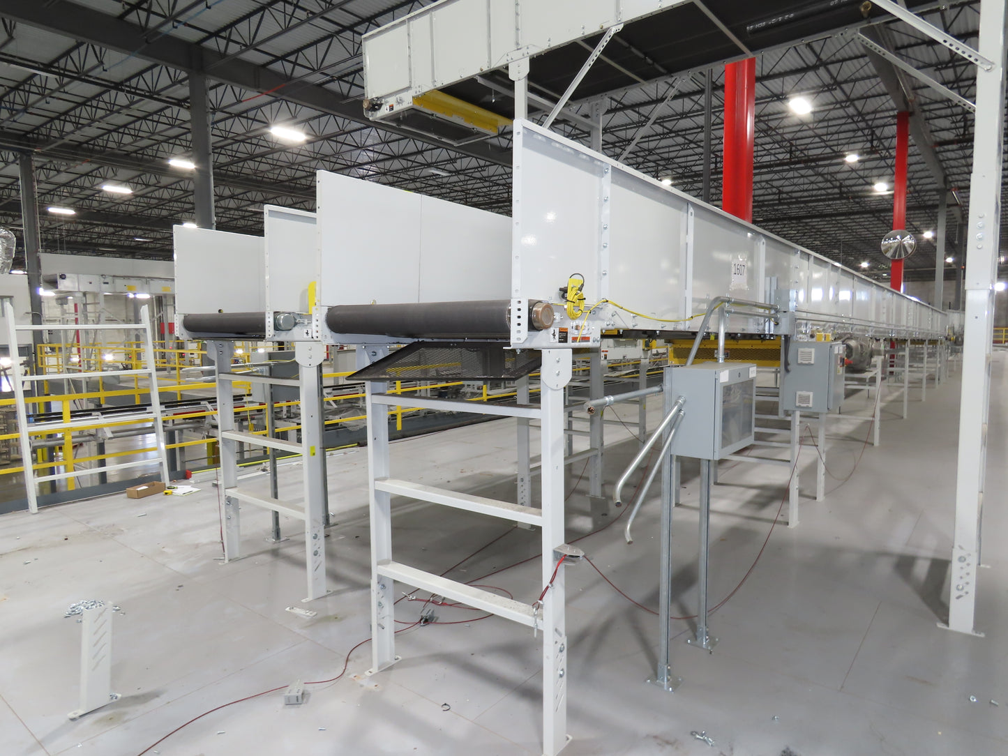 Hytrol HSS 43"x 62' Slider Bed Conveyor 41" Belt 7.5Hp 3PH Center Drive w/VFD