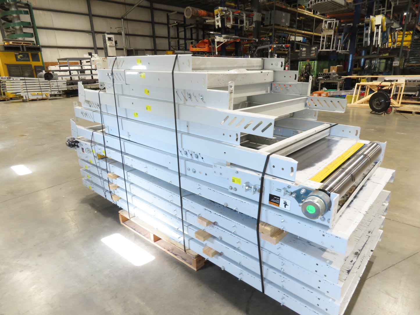 Hytrol BPC 43"x 55' Incline Belt Conveyor 7.5Hp 3PH Center Drive 70fpm 17'H