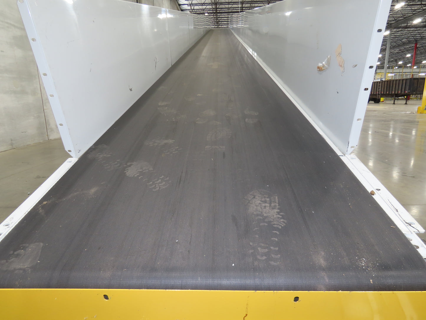 Hytrol BPC 43"x 55' Incline Belt Conveyor 7.5Hp 3PH Center Drive 70fpm 17'H