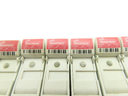 Eaton Bussman CHM1DIU Modular Fuse Holder Indicated Midget 600V 30A Lot of 13