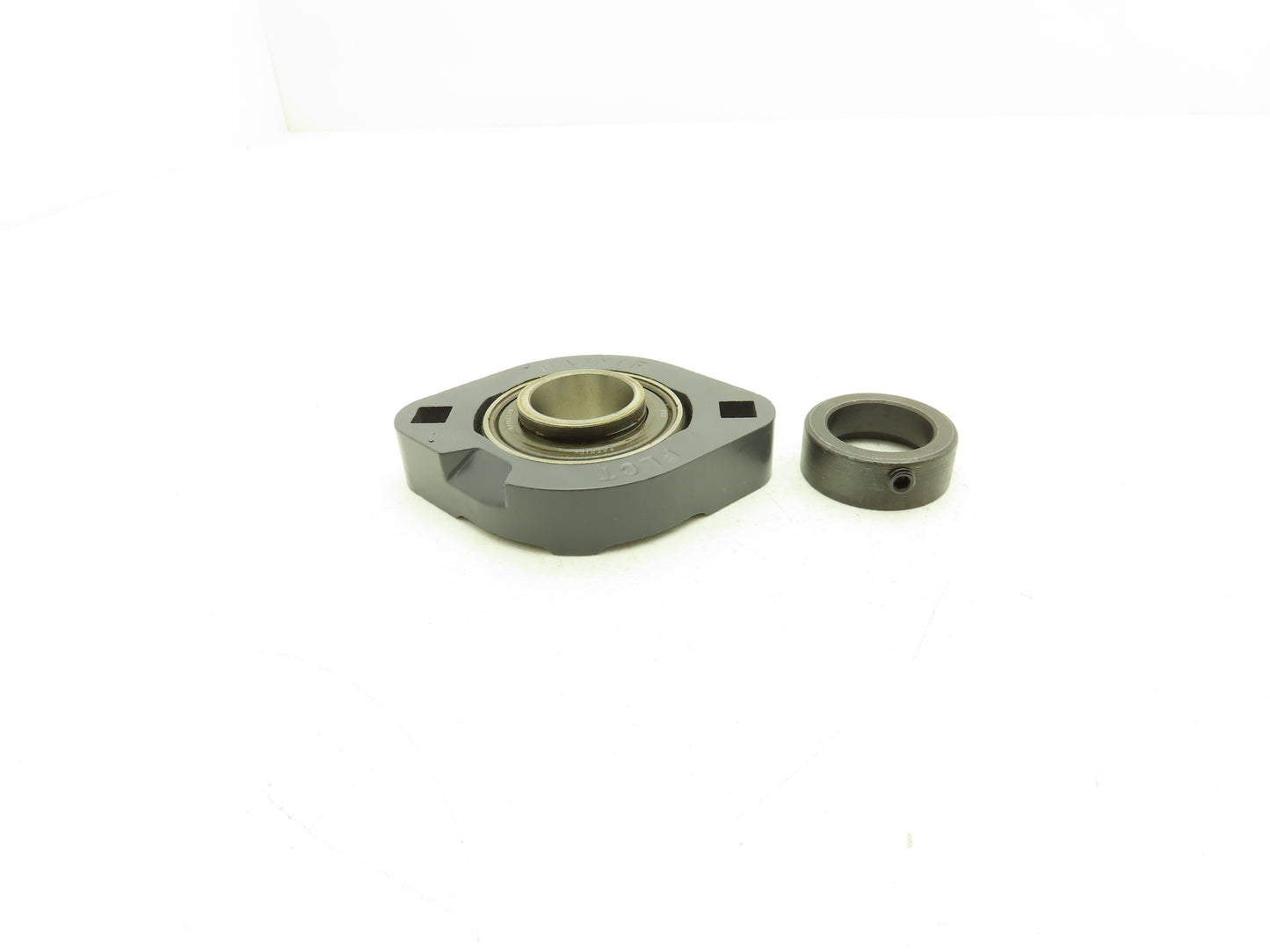 Fafnir Timken FLCT1 3/16 Ball Bearing 2-Bolt Flange 1-3/16 Bore Torrington