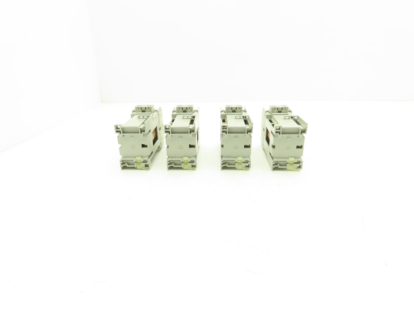 Allen Bradley 100-C23Z*400 Contactor Relay 24VDC Coil 30A 600V Lot of 4