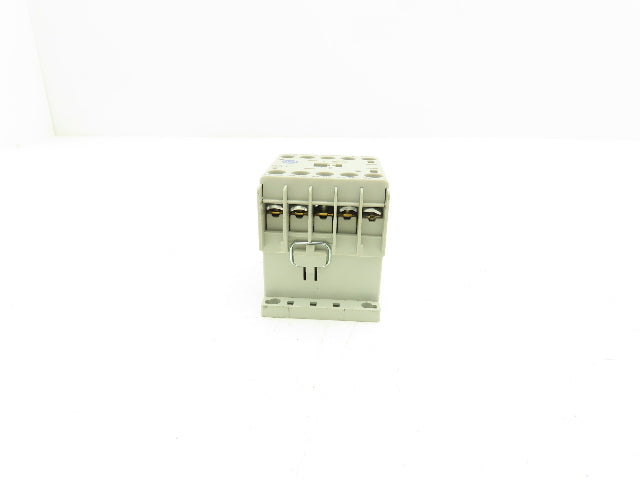 Allen Bradley 700-K31Z Relay 600V 10A 24VDC Coil Series B Lot of 12
