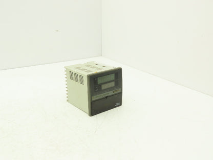 Yamatake SDC31 Digital Temperature Controller 100-240VAC C315GA000100