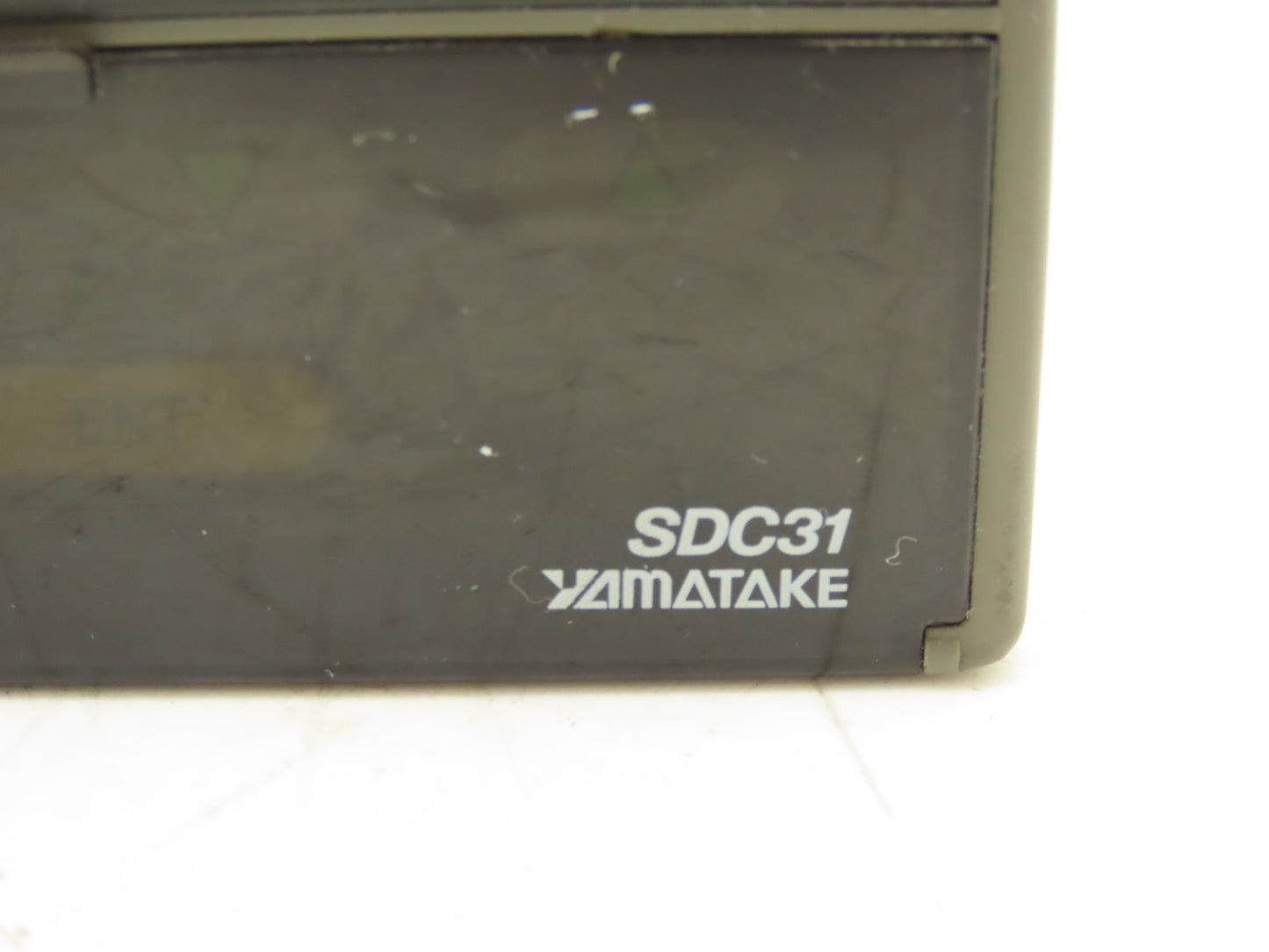 Yamatake SDC31 Digital Temperature Controller 100-240VAC C315GA000100