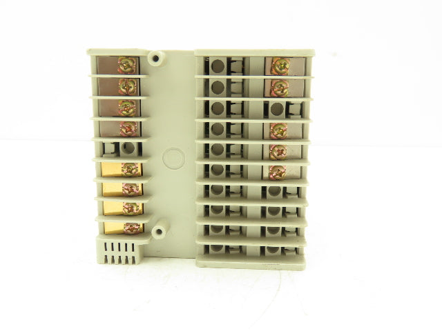 Yamatake SDC31 Digital Temperature Controller 100-240VAC C315GA000100