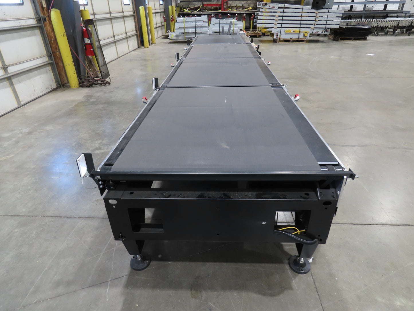 Mantissa 41"x 17' 4" Belt Conveyor 4-Zone High Speed Package Sorting 435fpm