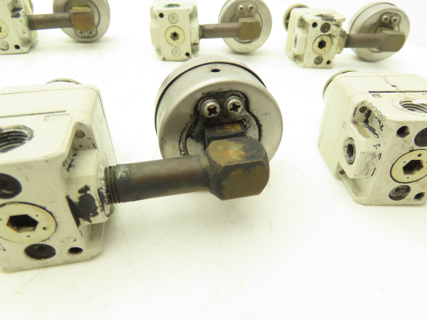 SMC IR1010-N01 IR1010-N01 Precision Pressure Regulator 1/8" NPT 150 PSI Lot of 7