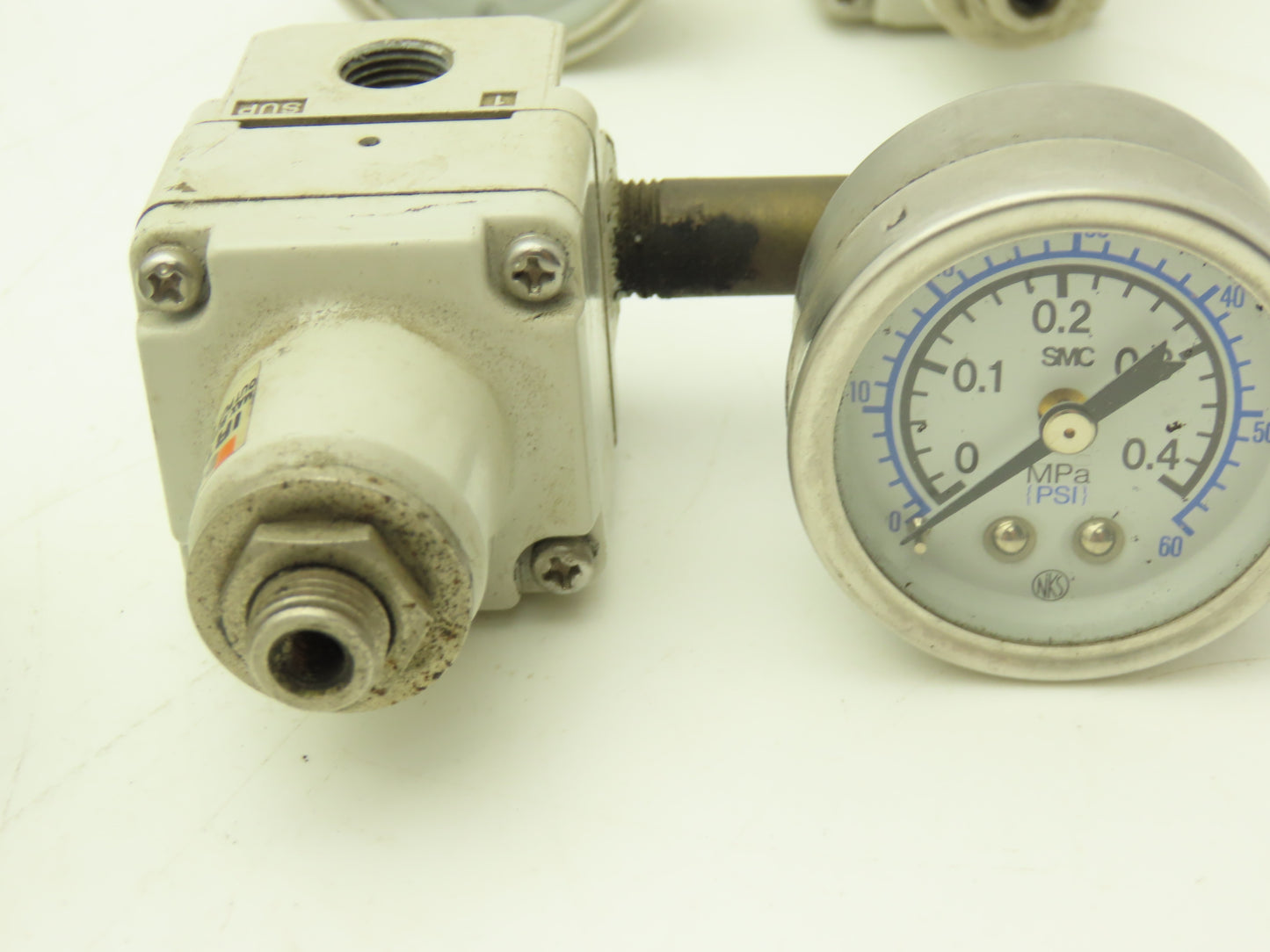 SMC IR1010-N01 IR1010-N01 Precision Pressure Regulator 1/8" NPT 150 PSI Lot of 7