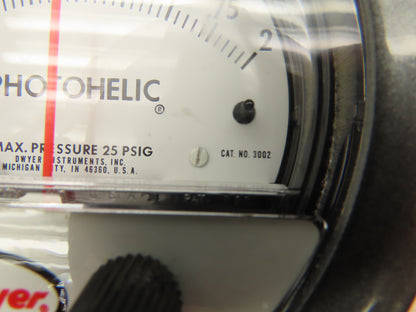 Dwyer A3002 Photohelic Pressure Switch/Gauge Range 0-20" w.c.