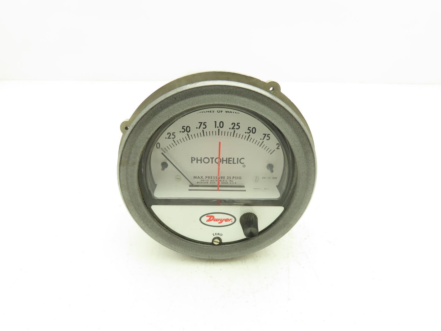 Dwyer A3002 Photohelic Pressure Switch/Gauge Range 0-20" w.c.